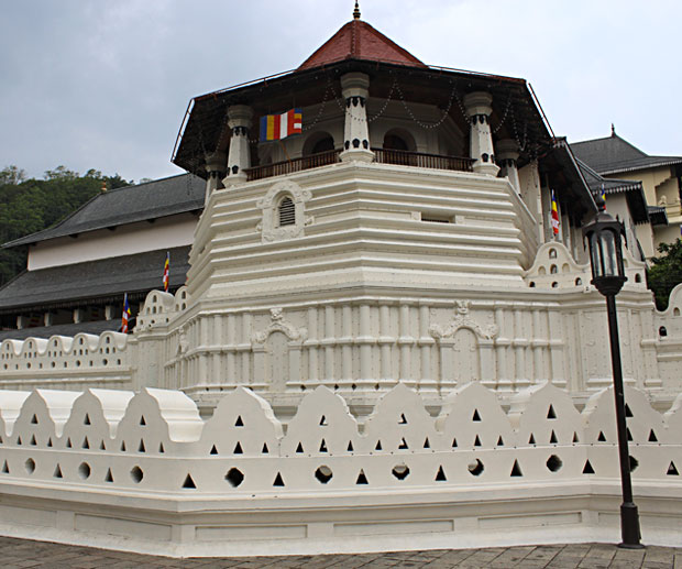 kandy-sri-lanka-tempio-sacro-dente