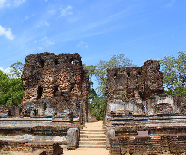 royal-palace-polonnaruwa