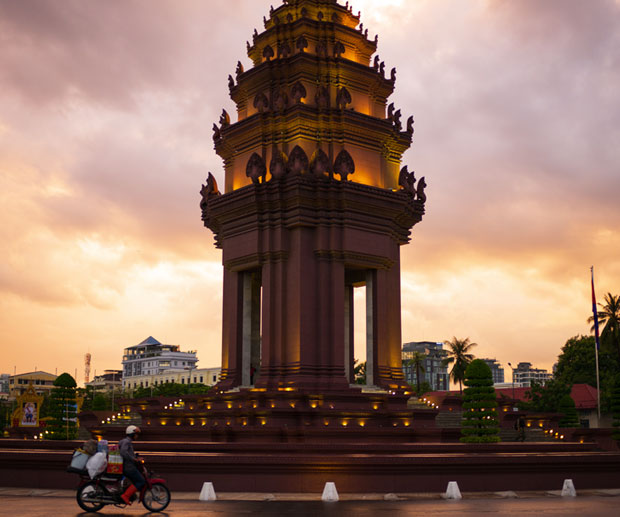 monumento indipendenza phnom penh